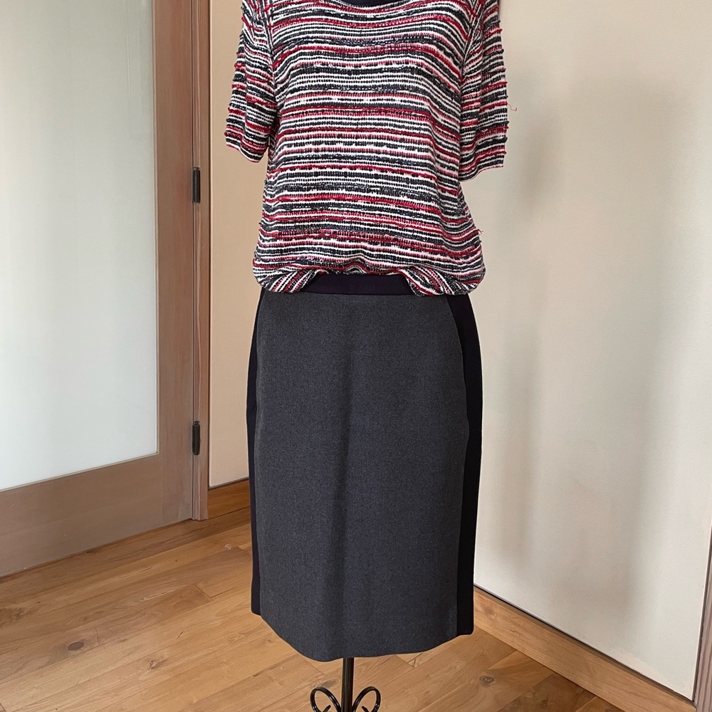 J.crew grey and navy skirt with side pockets